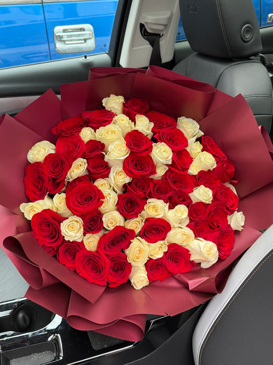 🌹 Crimson & Pearl Elegance – 70 Rose Bouquet 🌹